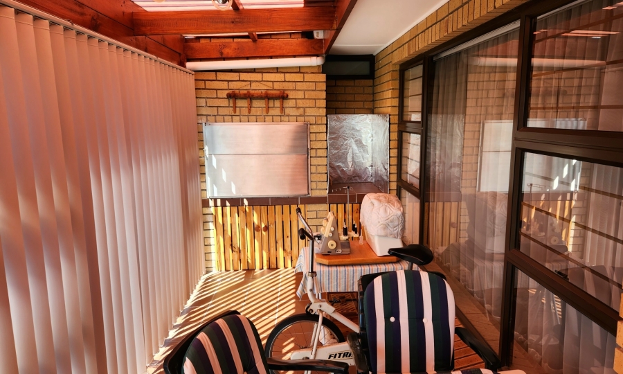 3 Bedroom Property for Sale in Hartenbos Central Western Cape